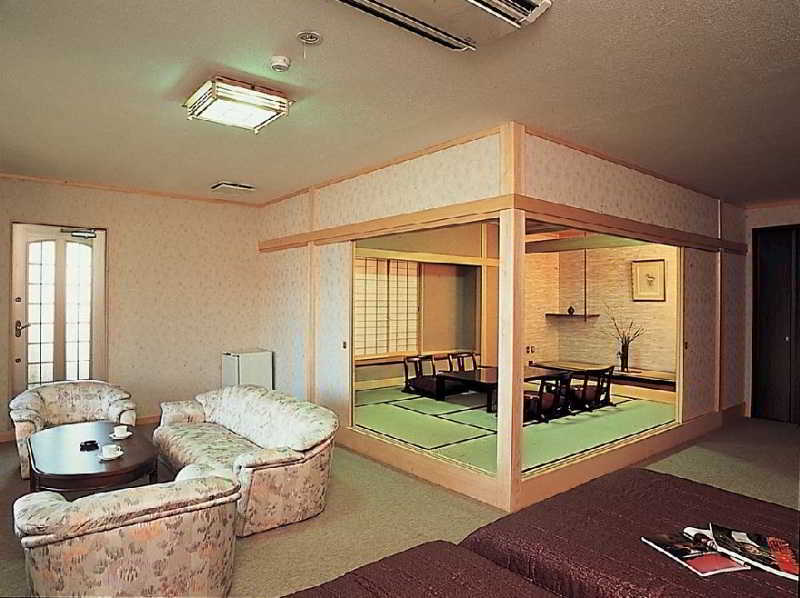 Hotel 楽気ハウス甲斐路 Raki House Kaiji Fuefuki Esterno foto