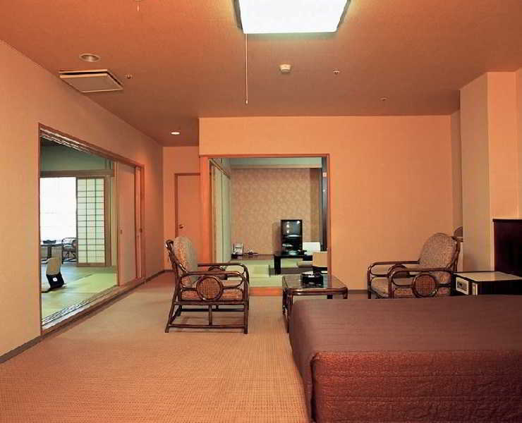 Hotel 楽気ハウス甲斐路 Raki House Kaiji Fuefuki Esterno foto